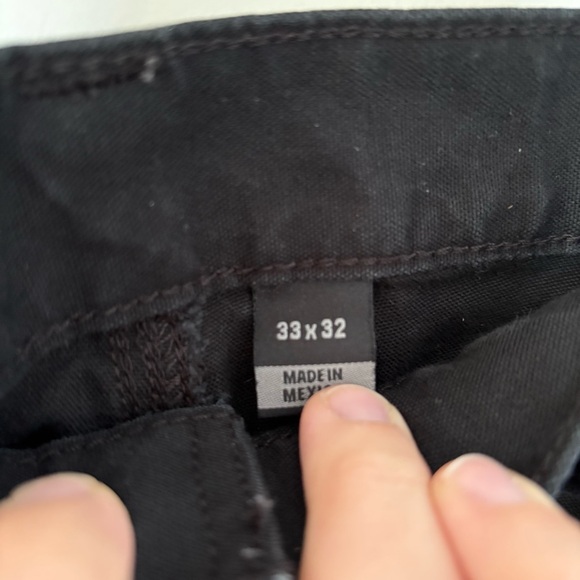 Carhartt Men's Black Cargo Pants Loose Fit Size 33x32 - Picture 4 of 8